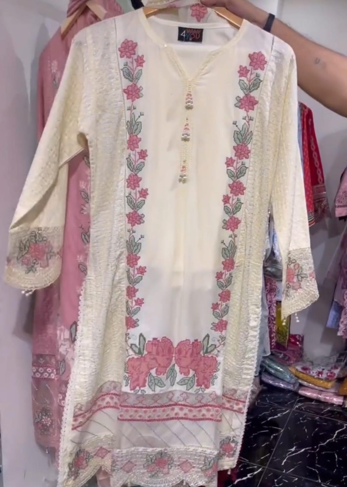 Trendy Embroidered 3-Piece Suit