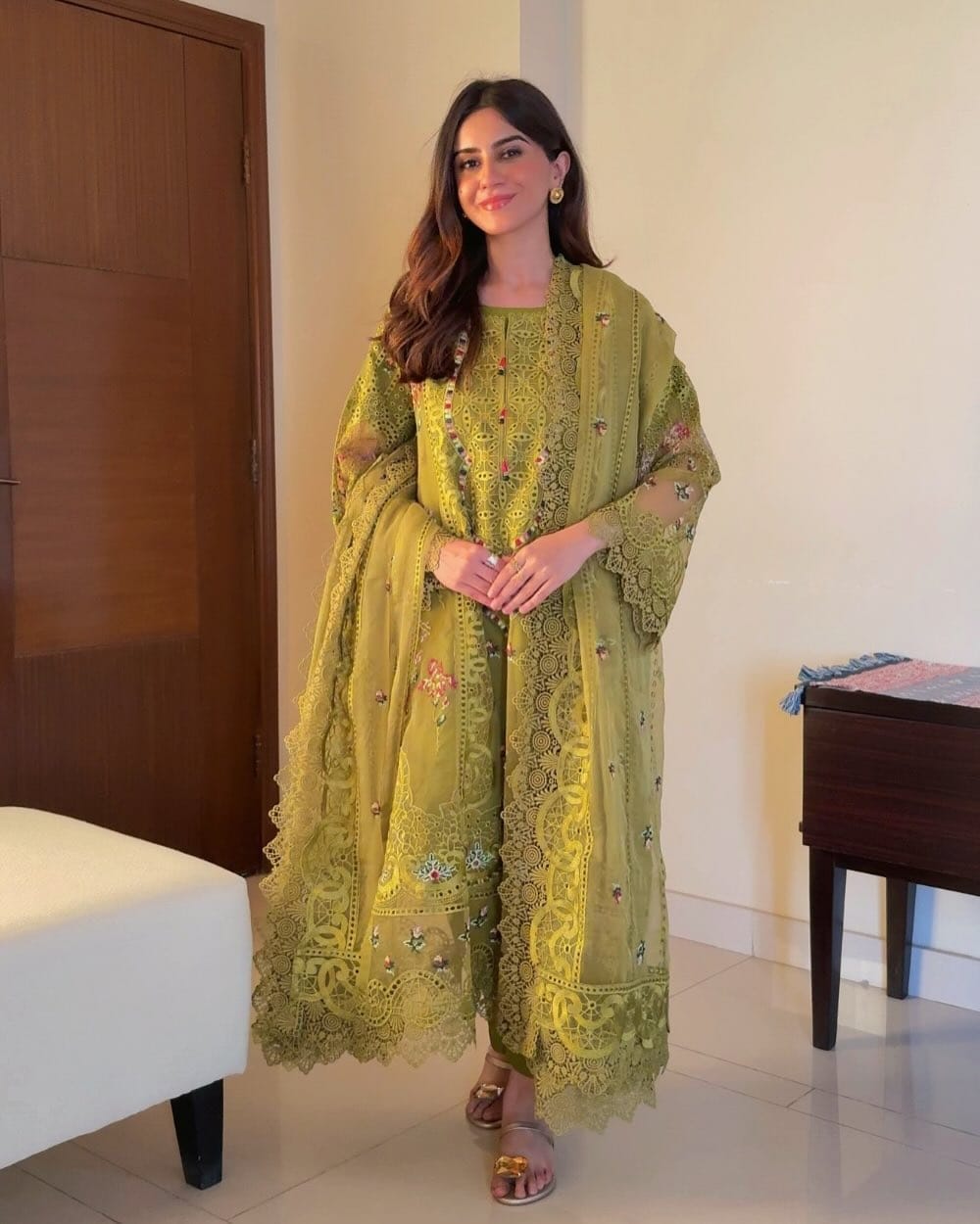 Luxury Embroidered 3-Piece Suit for Women 👑