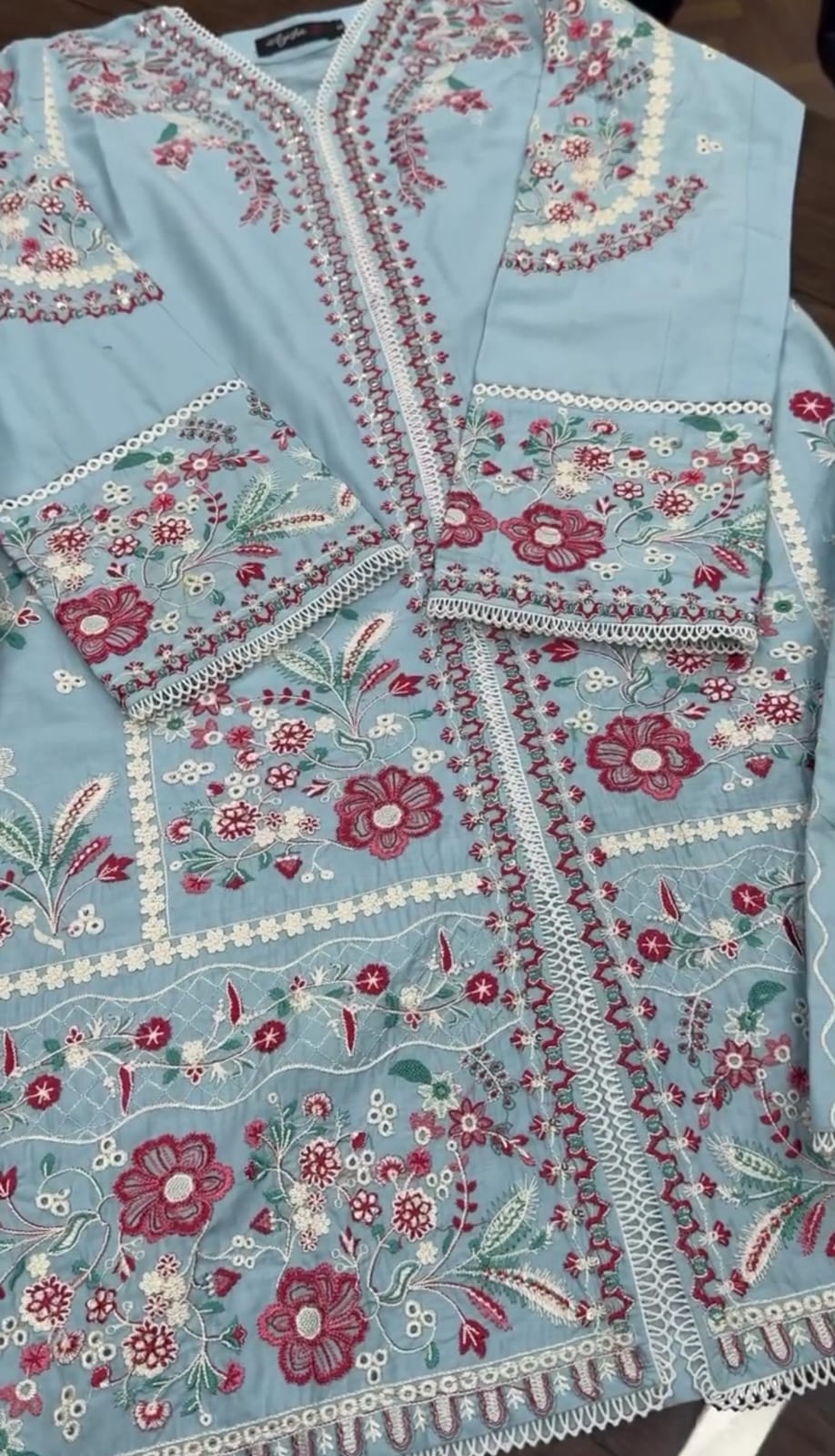 Women Embroidery 3pcs Suit – This Season’s Must-Have