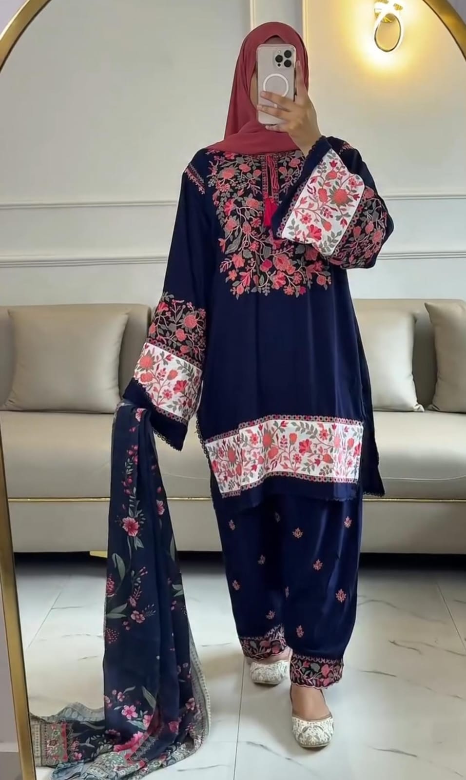 New Arrival – Embroidery 3pcs Suit 🌟