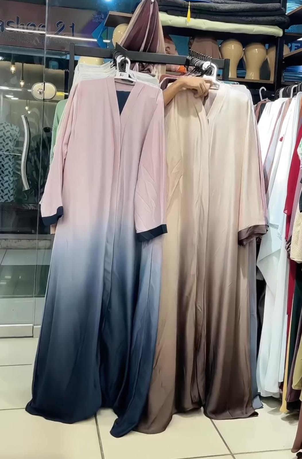 Trendy Double Shade Abaya – Elegant. Modest. Modern