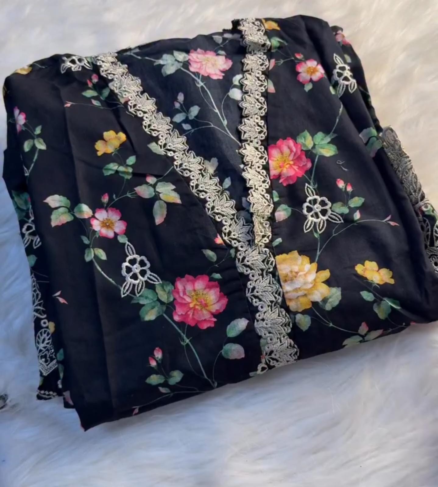 Summer Ready Women's Lawn 3-Piece Suit 🌸