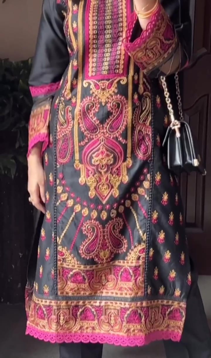 Lawn Embroidered 3-Piece Suit for Women 🌸