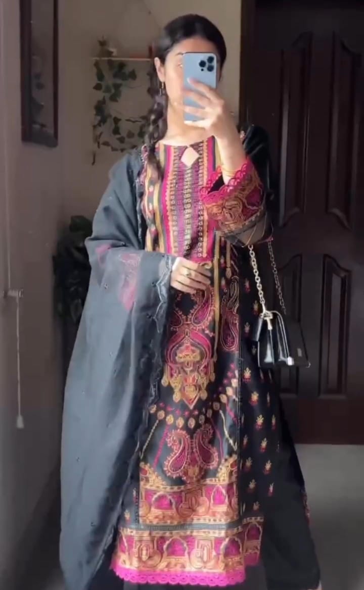 Lawn Embroidered 3-Piece Suit for Women 🌸