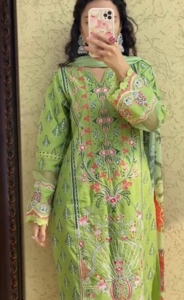 Lawn Embroidered 3-Piece Suit for Women 🌸