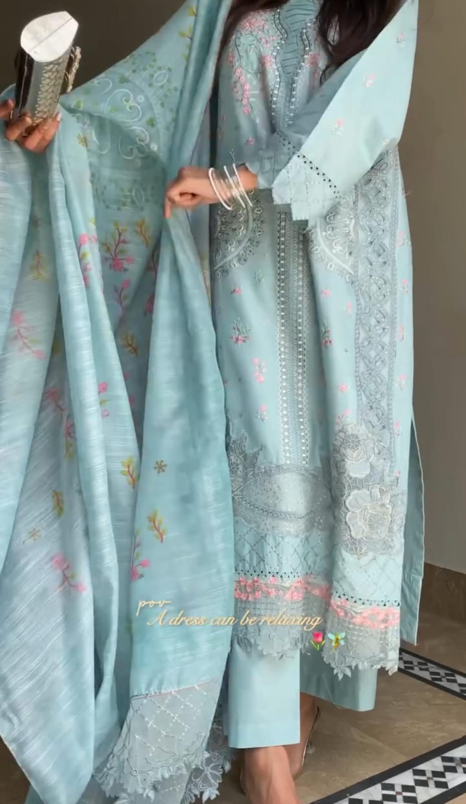 New Arrival – Embroidered 3-Piece Suit for Women 🆕